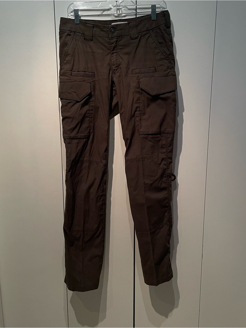 Men's Cargo Pants in Dark Brown